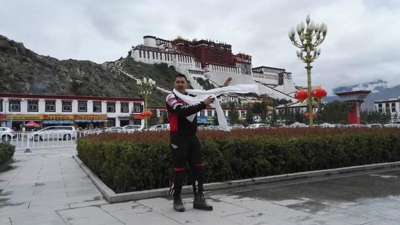 送外卖挣下路费，川农学子骑行去*藏西**，历时200天拍摄励志微电影