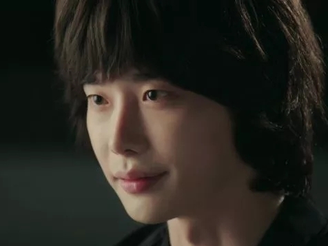 李钟硕为什么脸那么高级,李钟硕do脸史