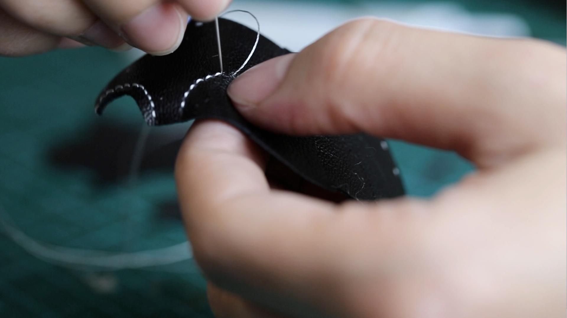 设计师Hidden-Foo原创人偶「Hunter」，你比他酷算我输！