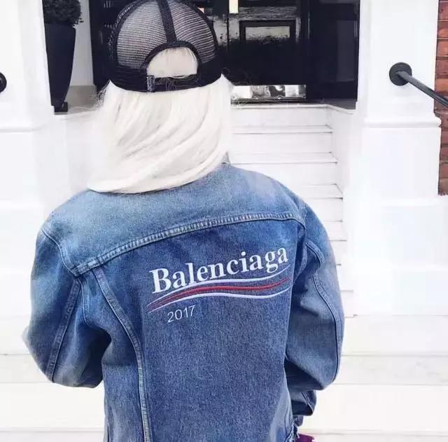 永不过时的牛仔外套搭配,永远都不会过时的牛仔外套穿搭