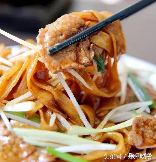 来了！大哥的店来了！成龙大哥的港味美食店来郑州了！