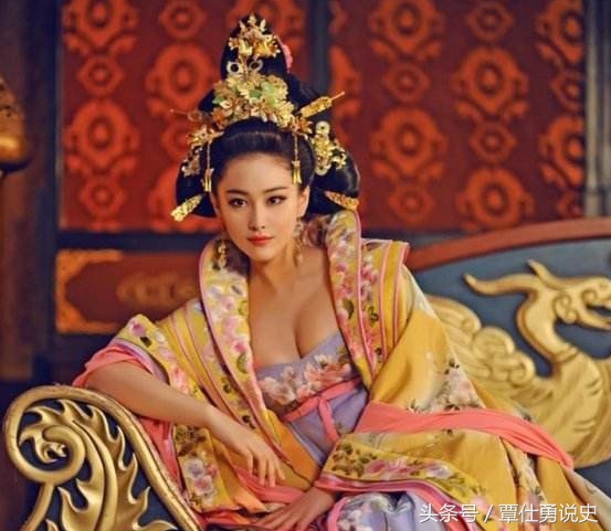 曾是人人尊崇的女性,权欲熏心,色令智昏,亲手杀子,成一代妖后