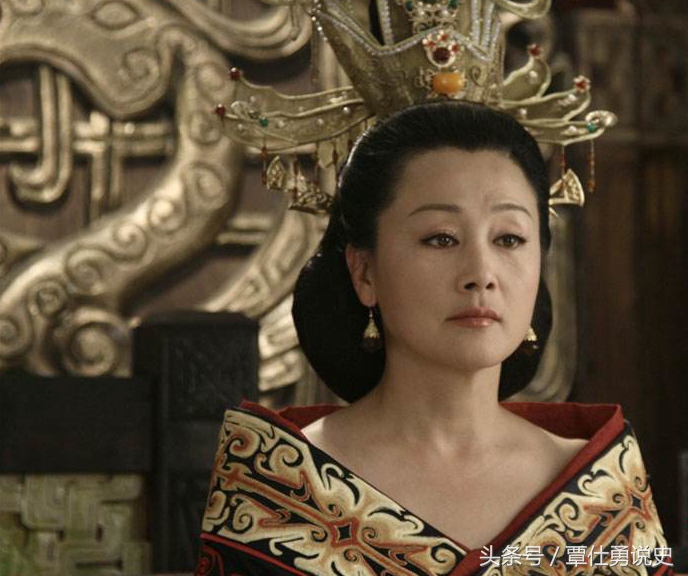 曾是人人尊崇的女性,权欲熏心,色令智昏,亲手杀子,成一代妖后