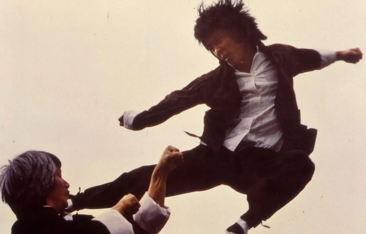 杂家小子元彪和谁演兄弟,杂家小子元彪拿金子换钱