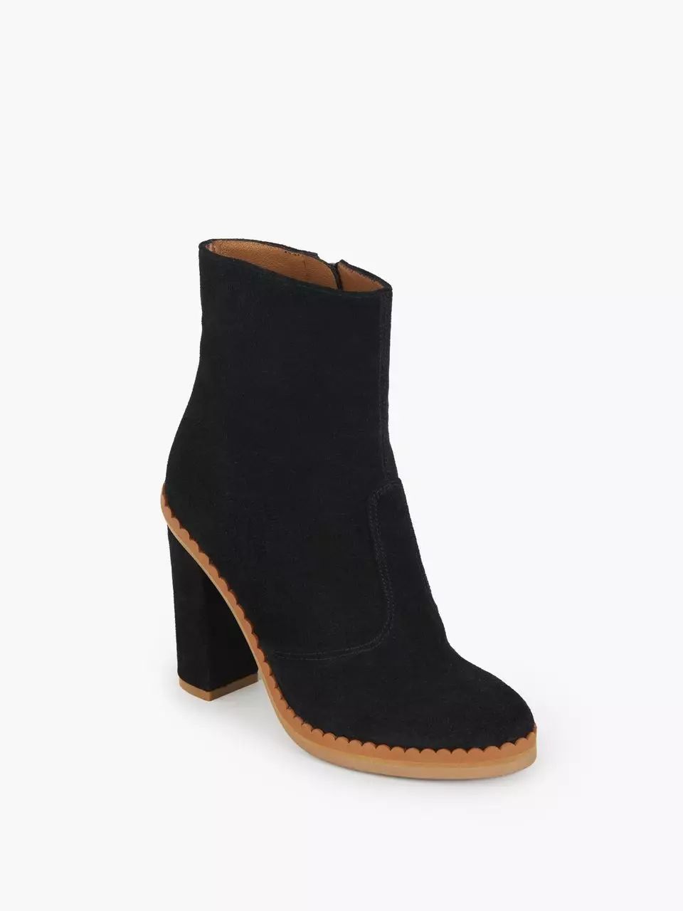 chloe和弟弟妹妹,chloe的妹妹