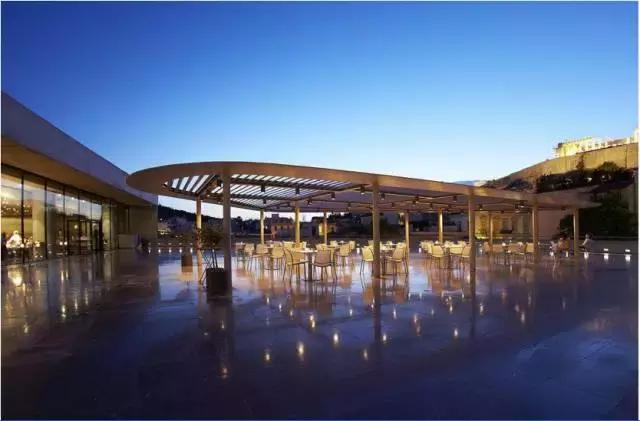 又拿身份又赚钱的事儿?