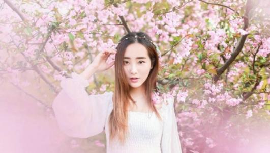 为什么女朋友看不到自己的朋友圈,女朋友谈恋爱不发朋友圈原因