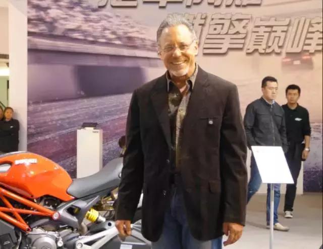 “猫狗之争”上演，有哪些经久不衰的优势营销策略？