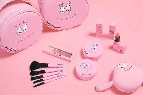 扬州妹纸们像你这种青春美少女，不光是化妆品，连收纳包也要漂亮