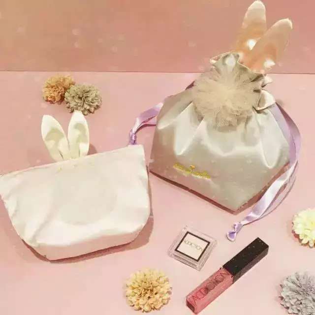 扬州妹纸们像你这种青春美少女，不光是化妆品，连收纳包也要漂亮