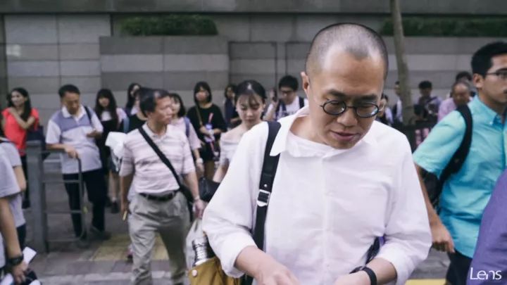 梁文道这是一个尊严稀缺的时代,不安之书梁文道