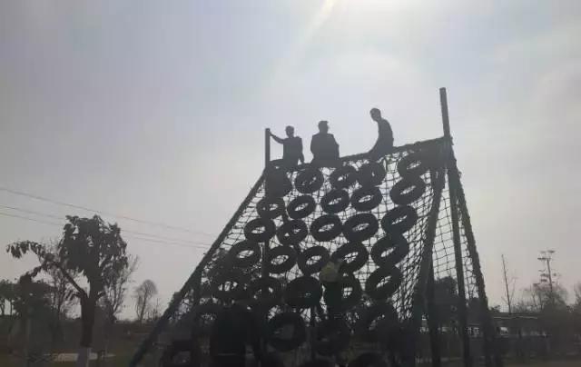 成都附近农家乐包吃住的有哪些,成都可以带娃钓鱼烧烤的农家乐