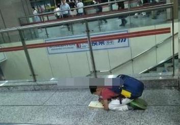 用玩王者荣耀的劲头写作业，就可以上清华附小吗？