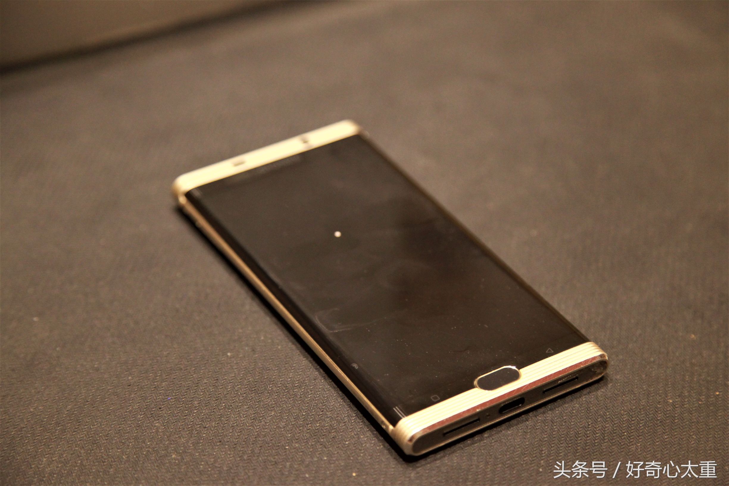 金立最新款智能手机是哪款,金立手机哪款配置最好