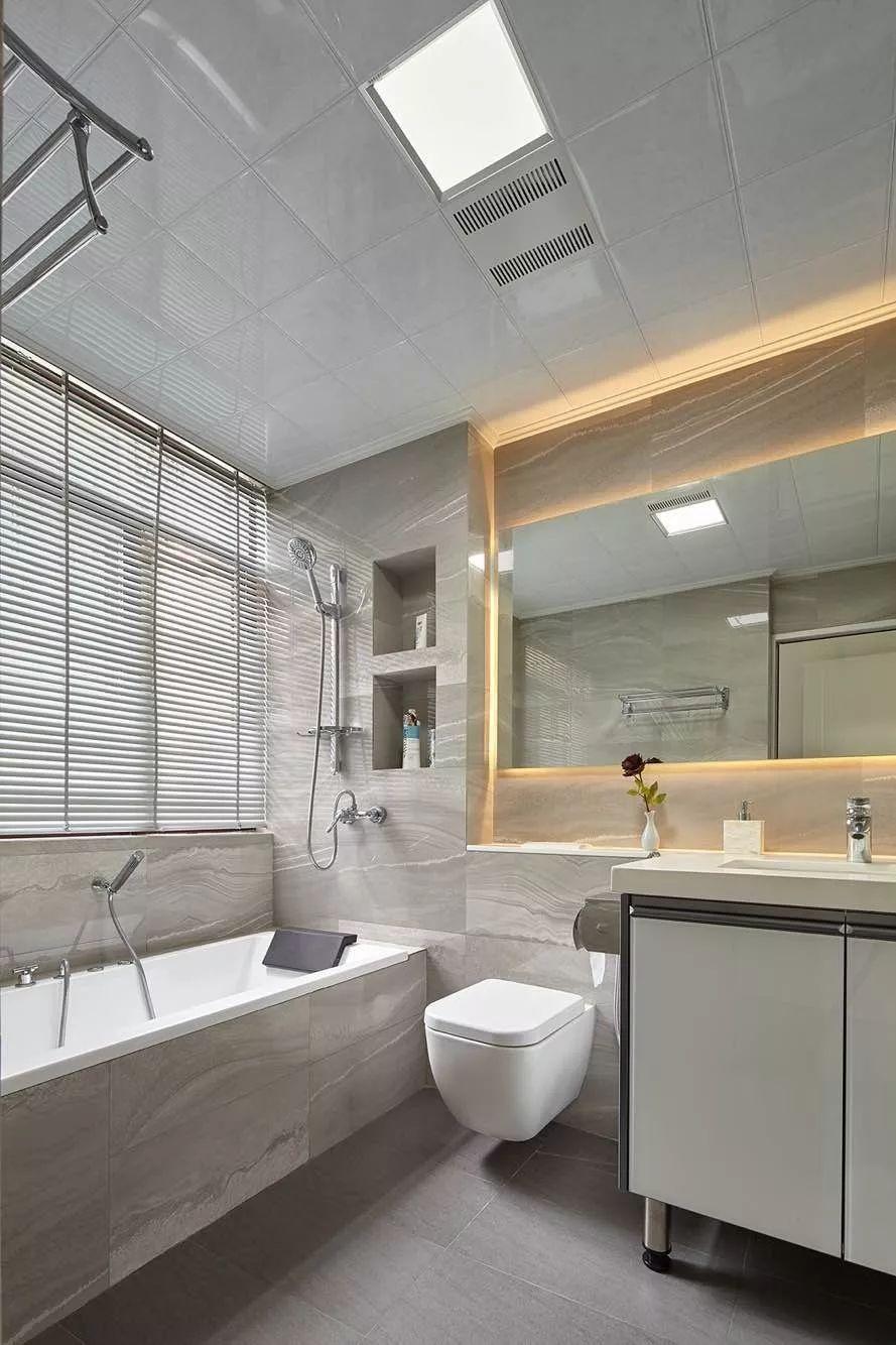 壁挂式马桶不怕翻掉吗,壁挂式马桶不用沉池吗