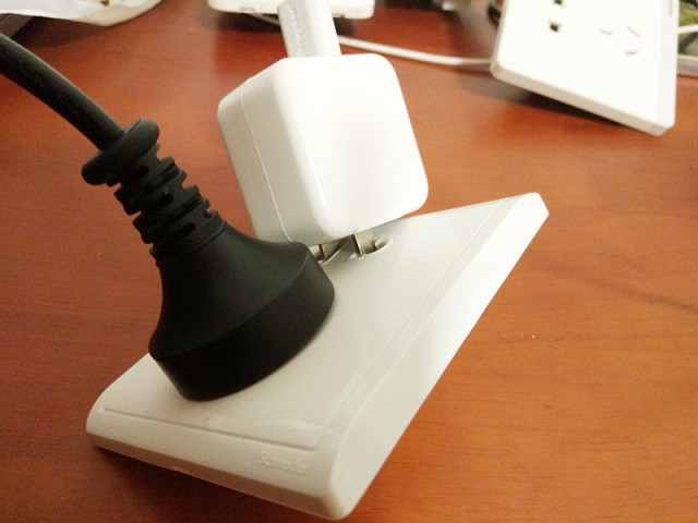 abb西门子施耐德断路器对比,abb西门子施耐德