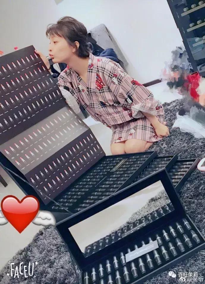 濂虫槑鏄熸檼绱犻,濂虫槑鏄熺礌棰滄秱鍙g孩