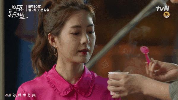 依云矿泉水和农夫山泉哪种好,依云矿泉水跟农夫山泉有啥区别