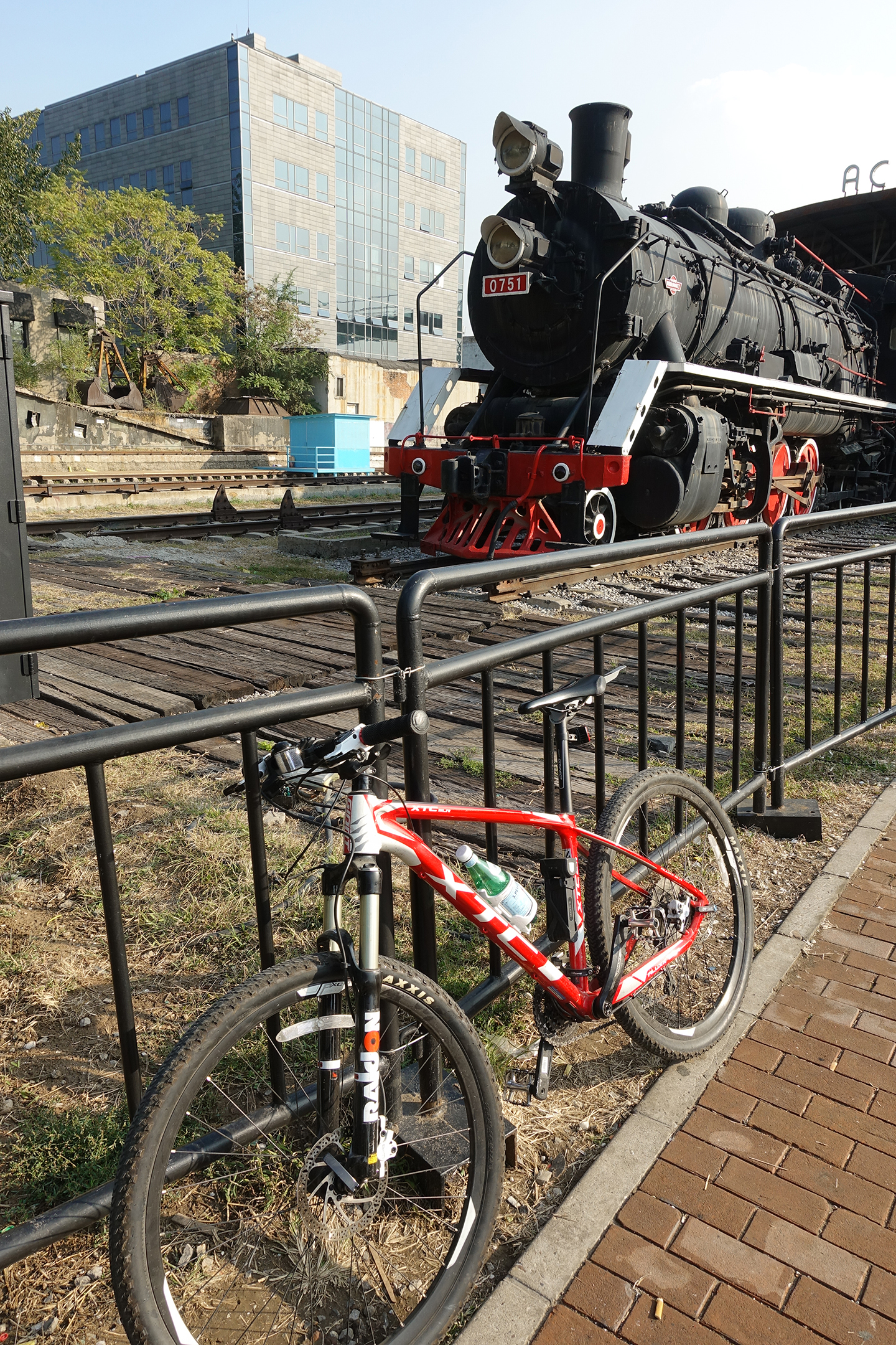 索尼黑卡rx100m4代与微单m6,索尼黑卡rx100和rx100m5