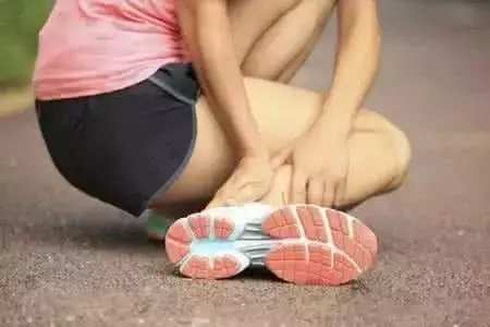 崴过脚以后你的脚还是疼怎么办,崴过的脚恢复好后总疼