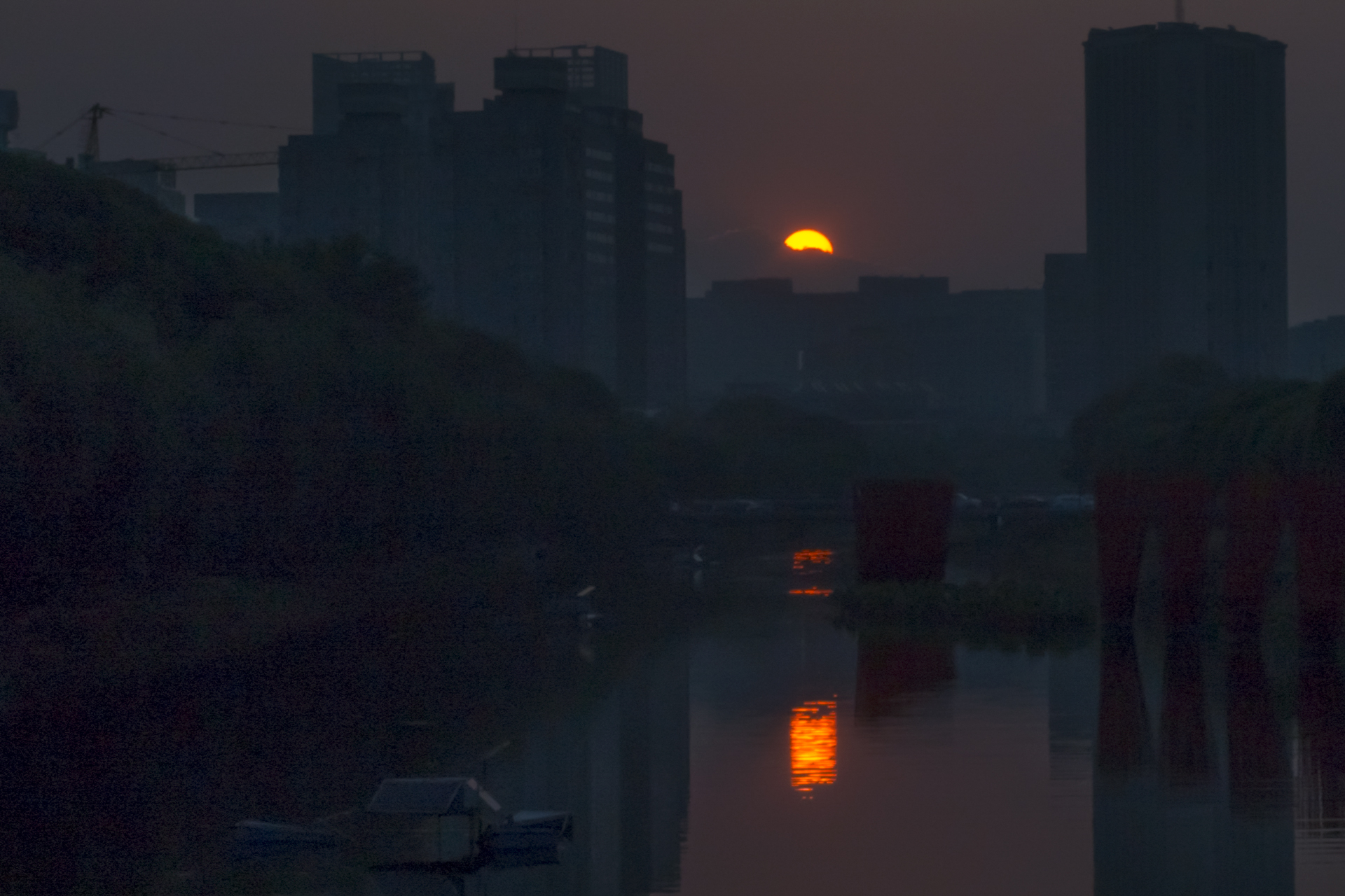 索尼黑卡rx100m4代与微单m6,索尼黑卡rx100和rx100m5