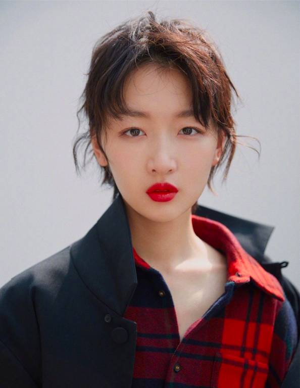 羡慕吴昕一下子就收到了100多支MAC*弹子**头