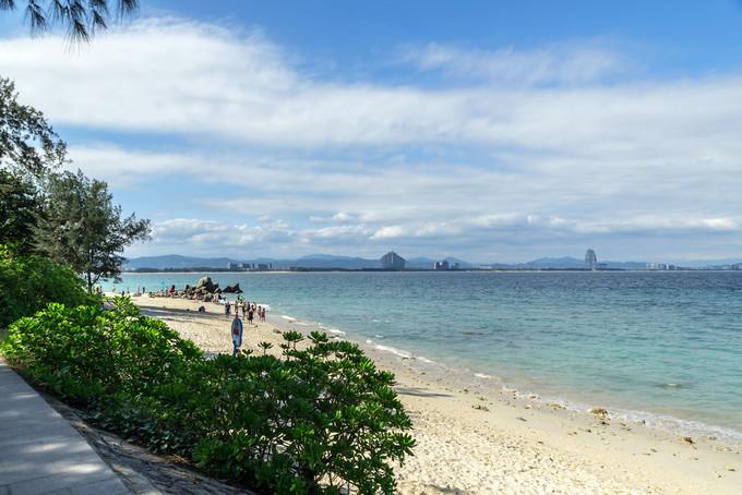 预支一段未来的旅行，带着父母去度假——三亚