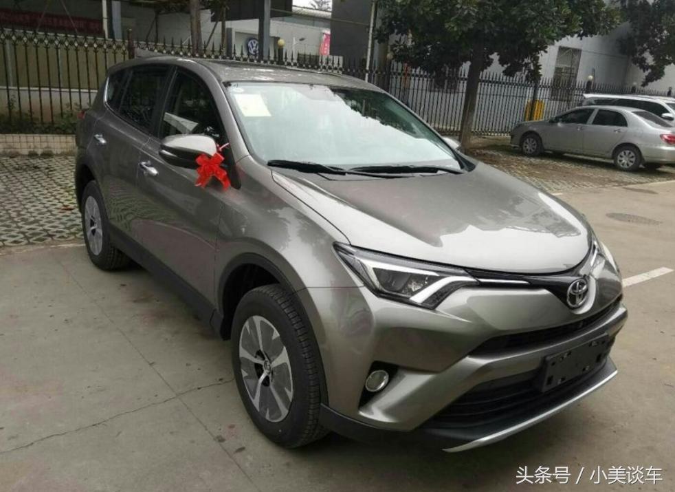 16款RAV4荣放开了1500公里，车主对这个缺点很不爽！