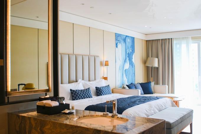 预支一段未来的旅行，带着父母去度假——三亚