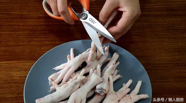 卤水制作卤鸡脚,简单自制卤鸡脚的卤料