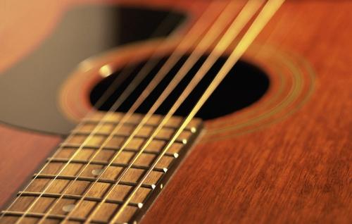吉他琴弦也有大学问：关于吉他琴弦的选择