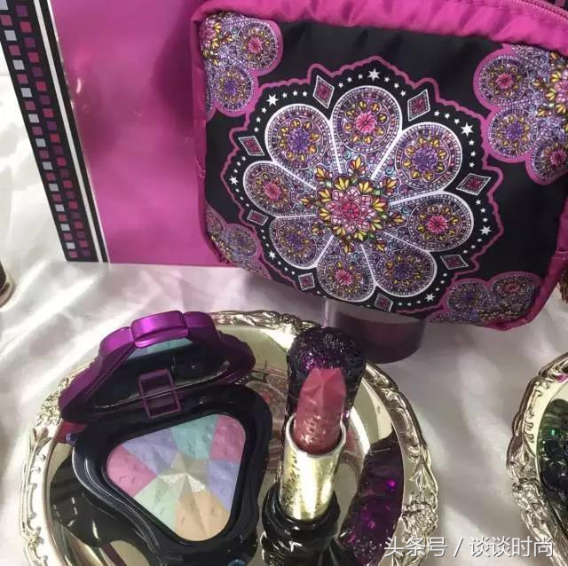 美到窒息的自然妆容,美到令人窒息的圣诞彩妆