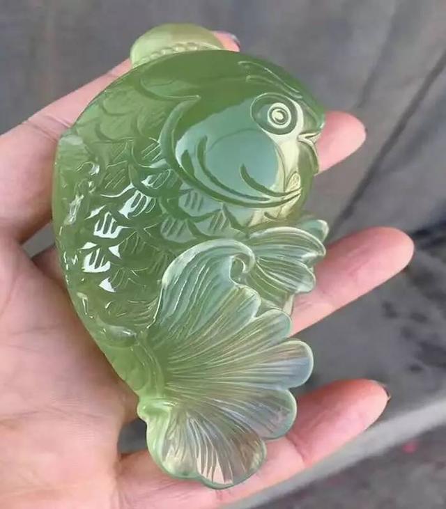 几百块钱的玉石也不全是假的,除了最后两种