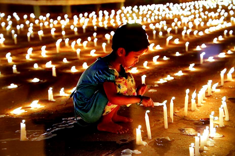 缅甸的大金塔简介,缅甸仰光大金塔人