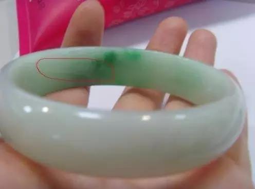 几百块钱的玉石也不全是假的,除了最后两种