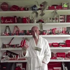 涓浗鏈塻upreme鐨勯棬搴椾箞,supreme蹇呴』鍒颁腑鍥藉紑搴楀悧