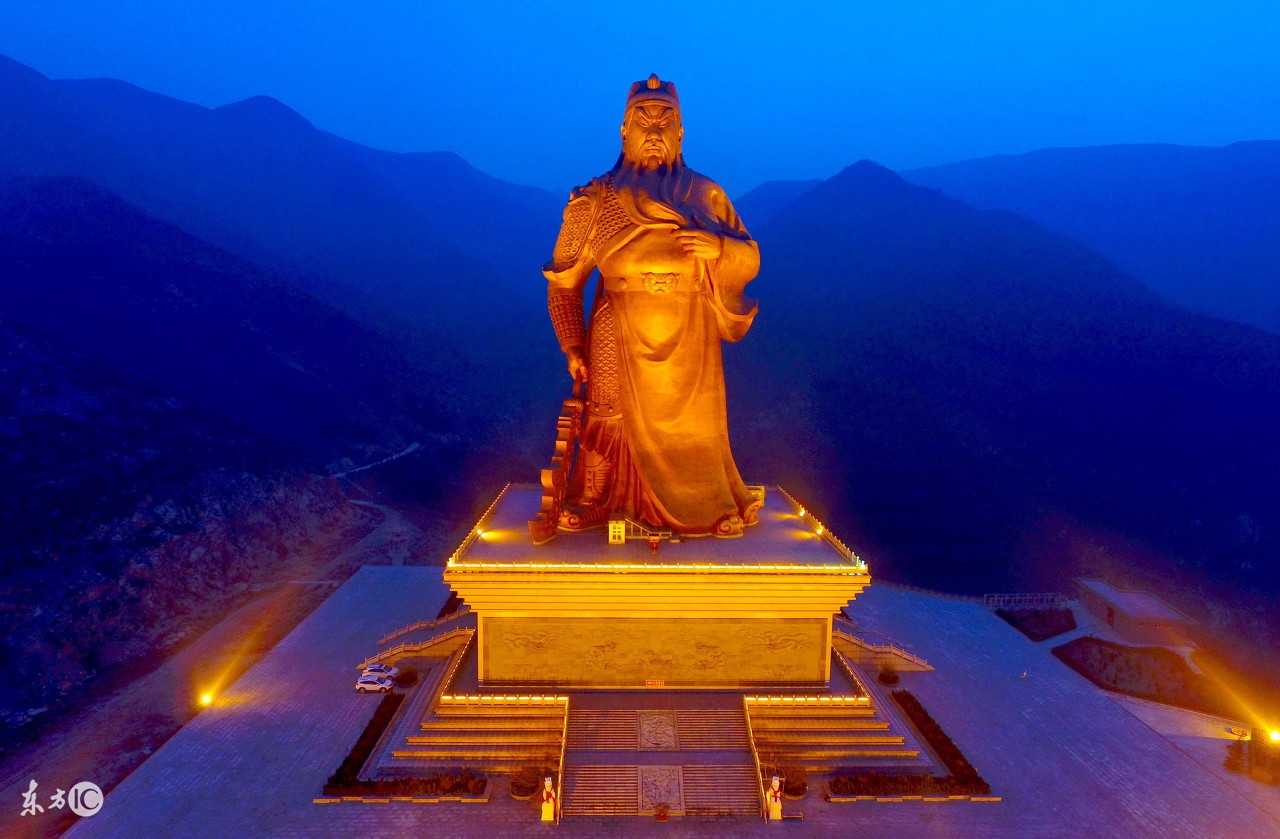 貔貅金蟾摆件怎么摆放,黄财神貔貅金蟾能摆放在一起吗