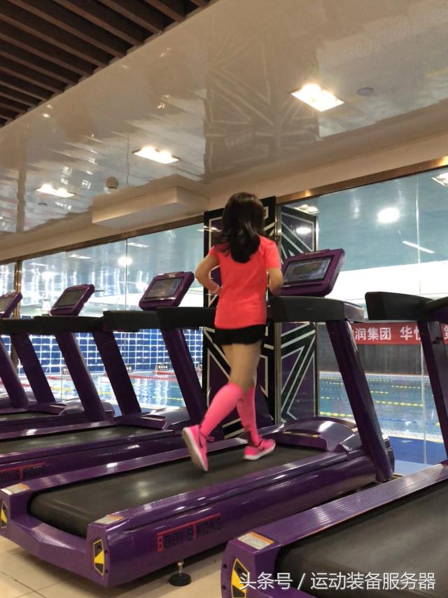 首发:跑友群测——意大利MICO专业压缩小腿袜