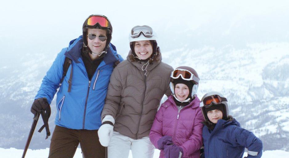 夫妻本是同林鸟大难各自飞的句子,大难临头各自飞影评