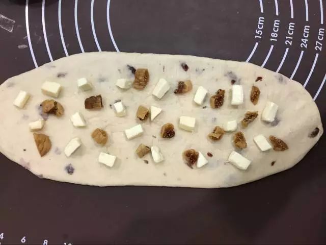 面包沙龙｜95后野路子的烘焙狂魔如何炼成？