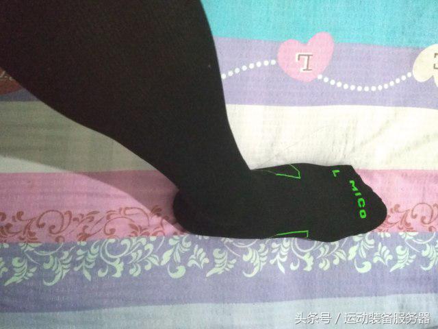 首发:跑友群测——意大利MICO专业压缩小腿袜