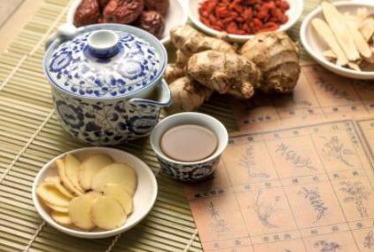 胃酸过多吃什么能快速缓解,胃酸过多吃什么食物可以快速缓解