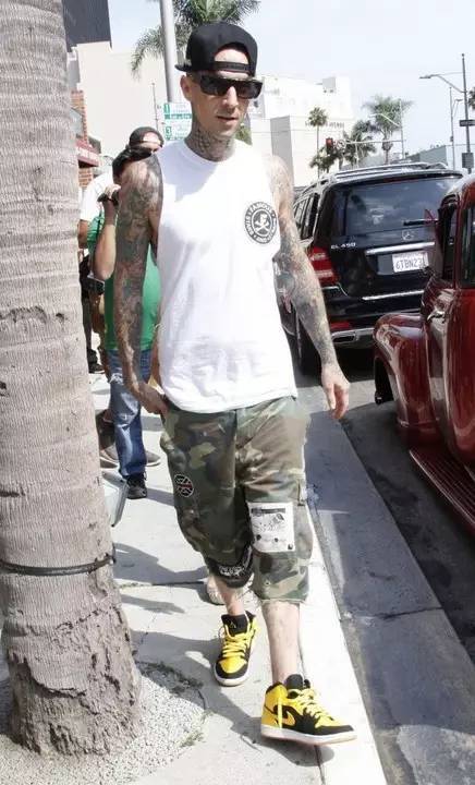 aj荔枝皮与平纹皮哪个贵,为什么有的aj贵有的便宜