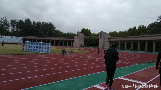 首发:跑友群测——意大利MICO专业压缩小腿袜