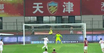 帕托权健三次过人,金童帕托在天津权健的表现