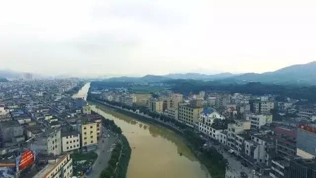 吉隆镇最繁华的时候有多少人,惠东吉隆在哪里