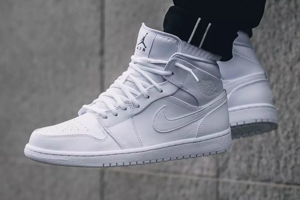 aj荔枝皮与平纹皮哪个贵,为什么有的aj贵有的便宜