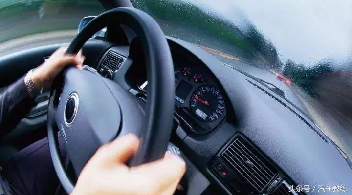 路痴怎么开车最合适,新手开车路痴怎么办