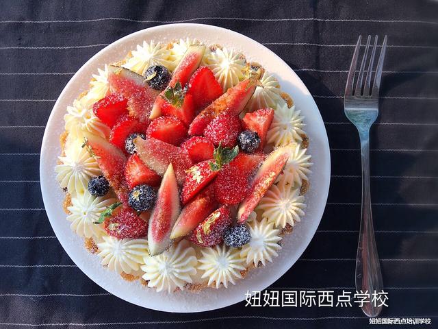 龟苓膏和凉粉和烧仙草味道的区别,烧仙草和龟苓膏和凉粉的区别在哪