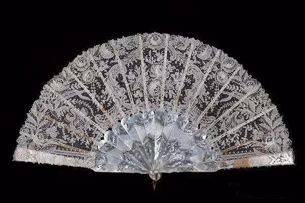 都告诉你们别把故宫挤爆了你们还是挤爆了